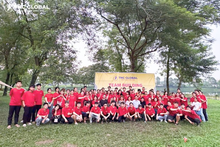 Teambuilding cùng học viên TNC Global