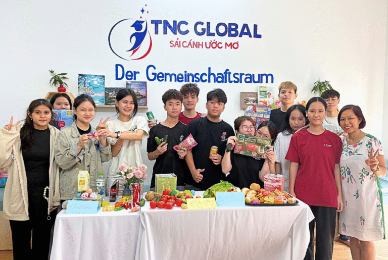 Thực hành mua sắm và trò chơi học từ vựng cực vui tại TNC